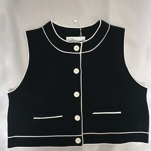 OAK + FORT Black and White Sleeveless Top